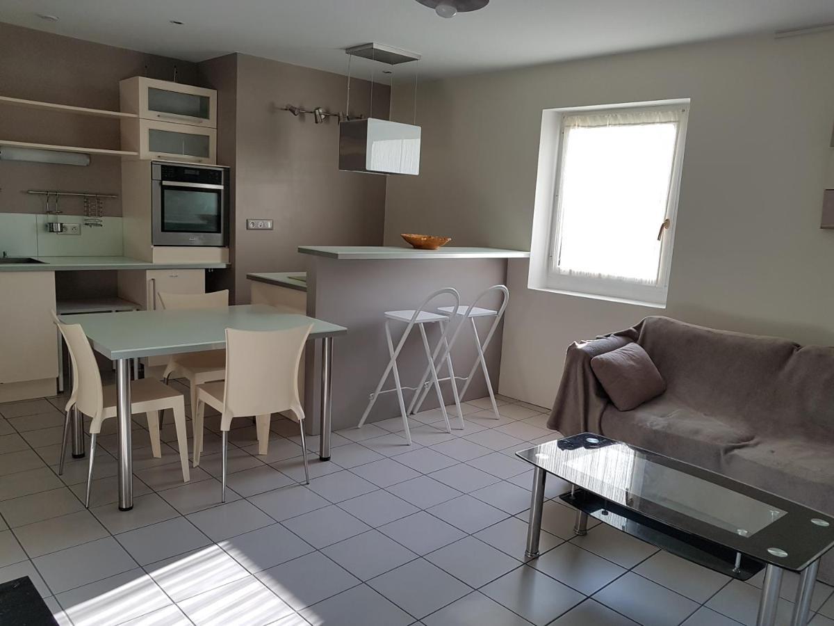F2 En Rez De Jardin A Crest Apartman Kültér fotó