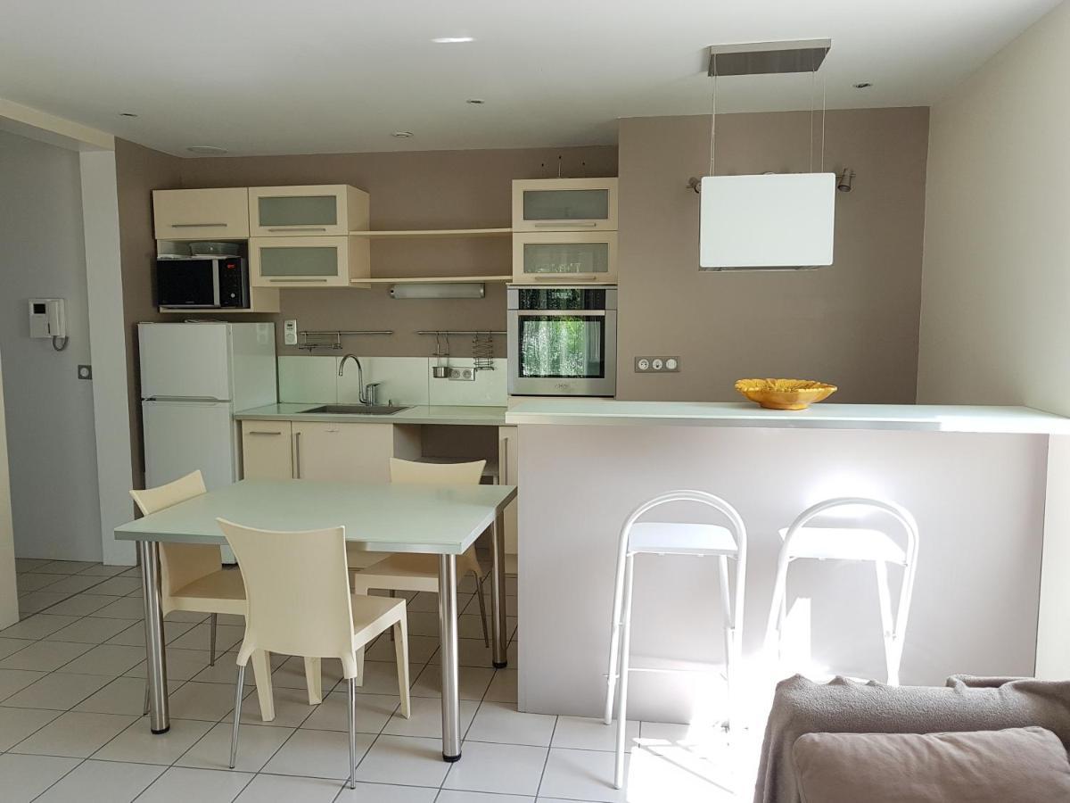 F2 En Rez De Jardin A Crest Apartman Kültér fotó
